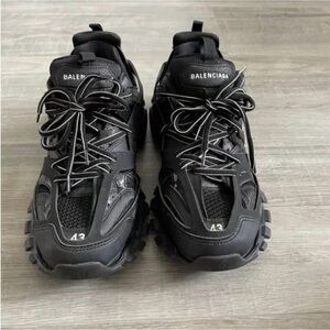 Balenciaga Black Chunky Sneakers